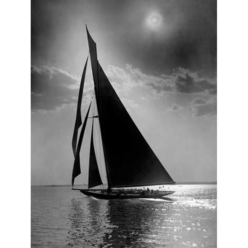 EDWIN LEVICK - The Vanitie during the America's Cup, ca. 1900-1910
