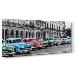 Pangea Images - Cars parked in line, Havana, Cuba