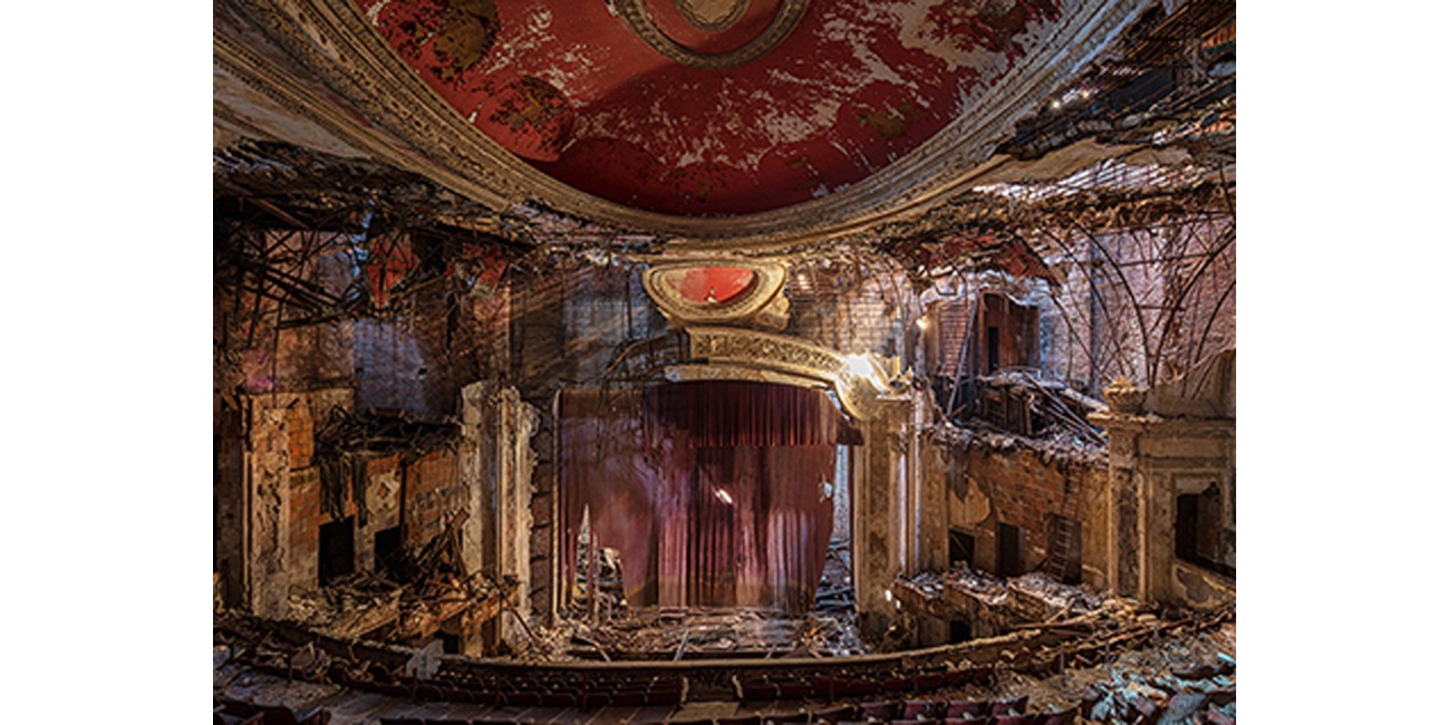Richard Berenholtz - Abandoned Theatre, New Jersey (I)