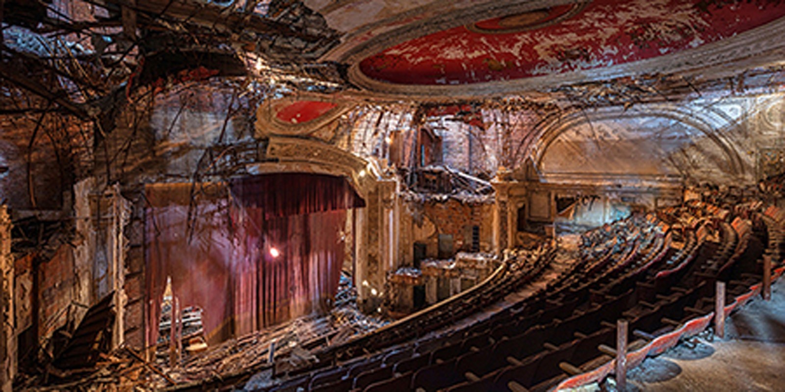 Richard Berenholtz - Abandoned Theatre, New Jersey (detail II)