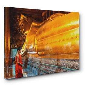 Pangea Images - Praying the reclined Buddha, Wat Pho, Bangkok, Thailand
